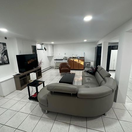 Cozy Spacious Guest Suite Englewood Exterior foto